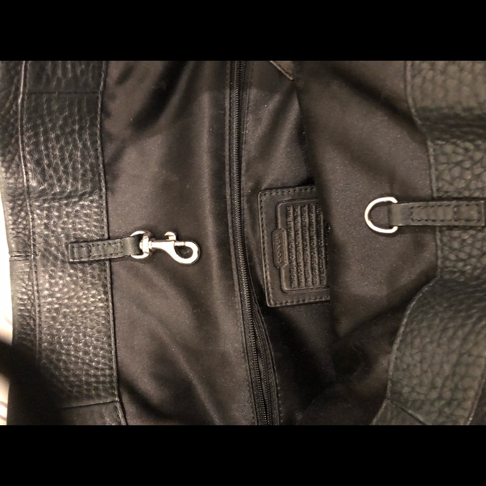 Large Beautiful Coach Handbag - Picture 5 of 8